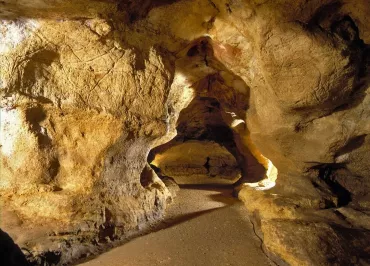 Grotte de Pair-non-Pair