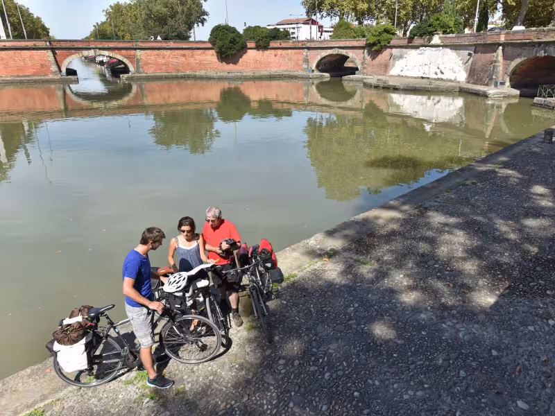 Filter Basin in Toulouse between the Garonne and the Canal du Midi