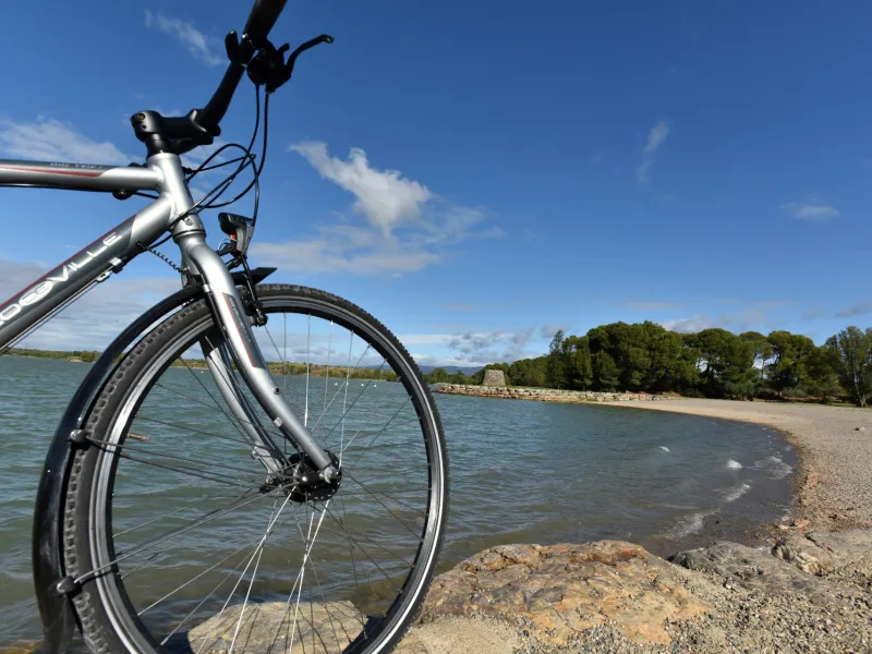 Baignade au lac de Jouarres