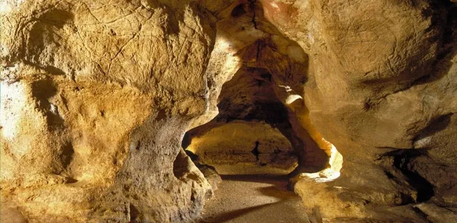 Grotte de Pair-non-Pair