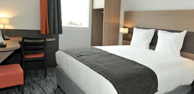 chambre double hotel dios BRUGUIERES
