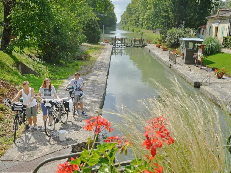 Lagruere Lock on the Garonne Canal