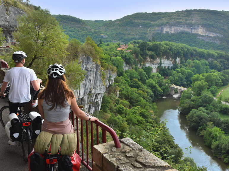 Vallée et Gorges de l'Aveyron à vélo